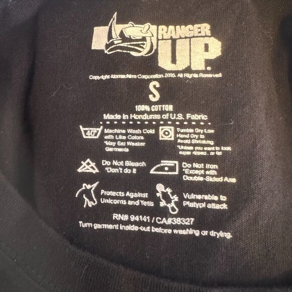 Ranger Up Love is All You‎ Need Graphic T-shirt, Women's Small, Black, Pink - Picture 3 of 5